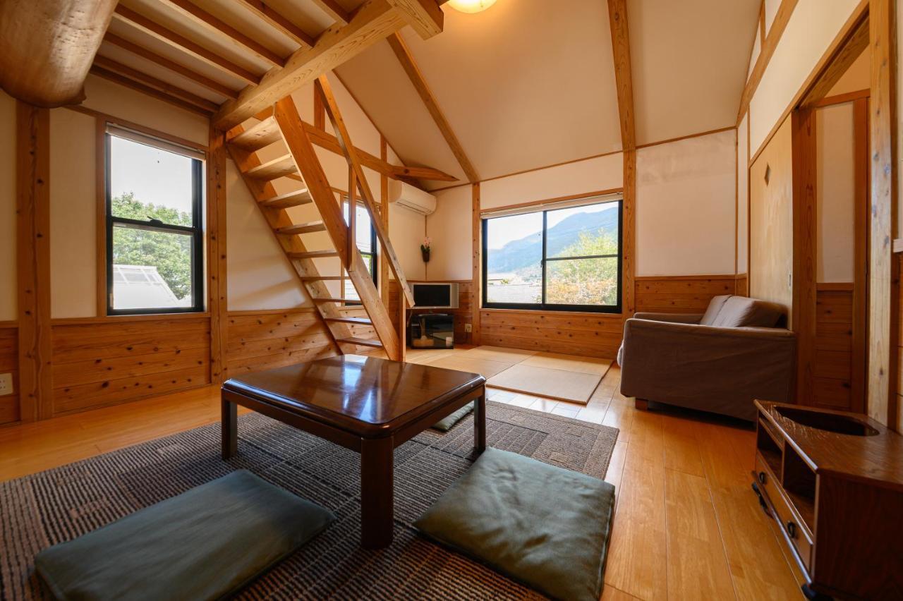 Yufuin Flora House Bed & Breakfast Dış mekan fotoğraf
